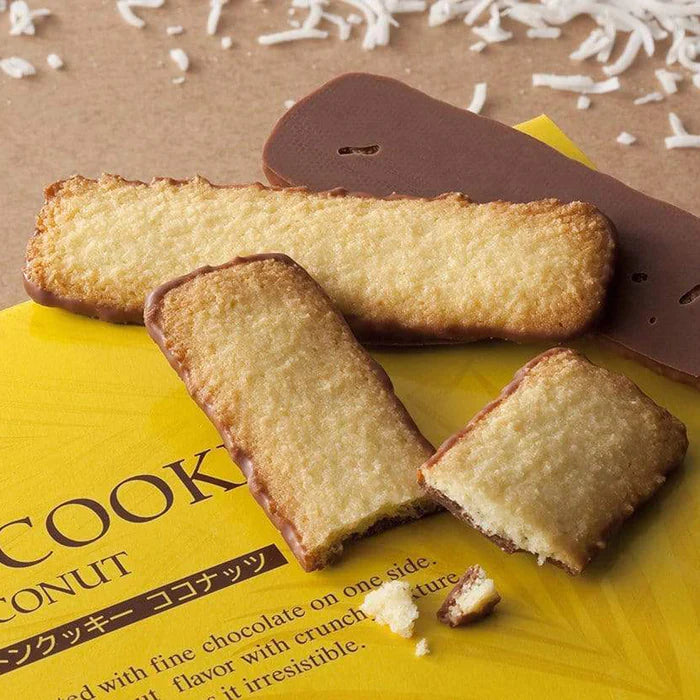 Coconut Baton Cookies by ROYCE'
