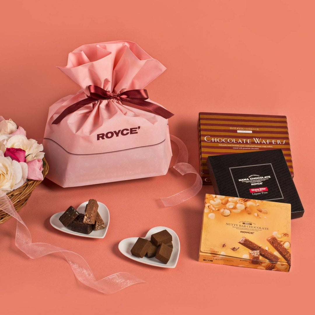 Lovestruck Gift Hamper valentine's day gift by ROCYE' Chocolate India