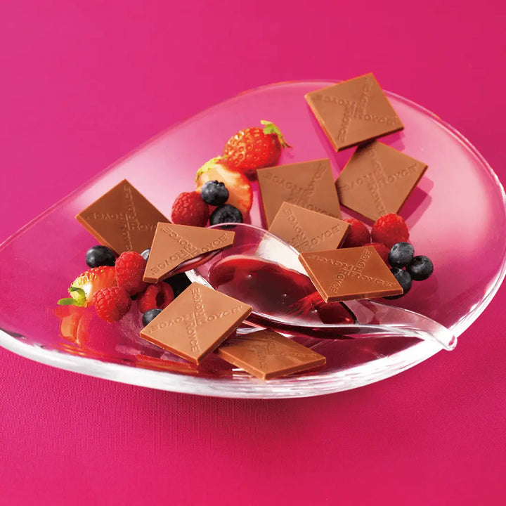Prafeuille Berry Cube By Royce' Chocolate India